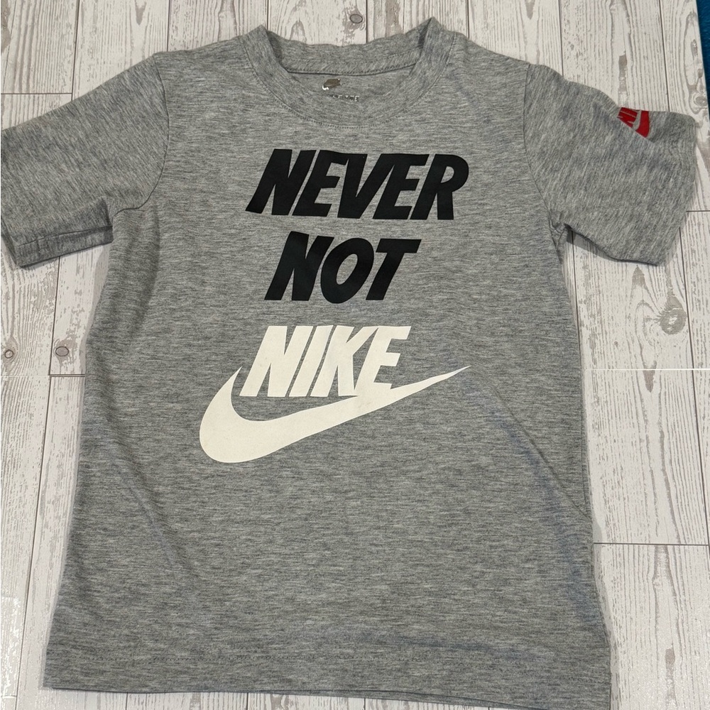 Boys size 6 Nike top